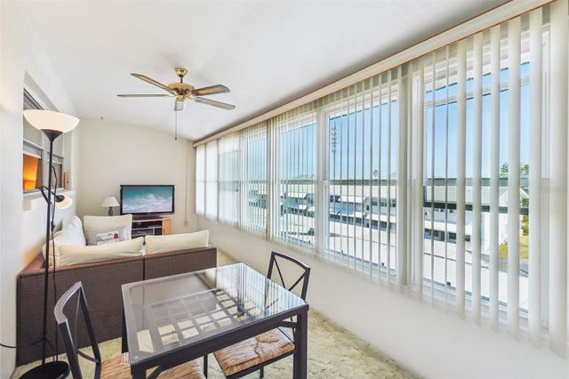 1900 59TH AVENUE N 302, St Petersburg, FL 33714