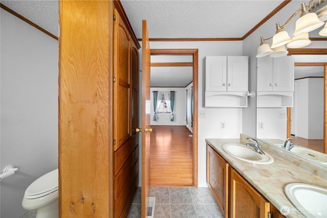 1610 Twin Peaks Drive, Wenatchee, WA 98801