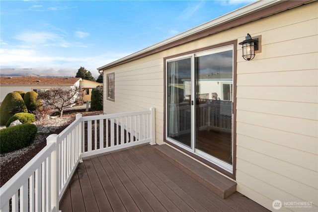 1610 Twin Peaks Drive, Wenatchee, WA 98801