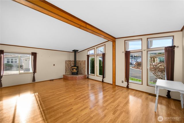 1610 Twin Peaks Drive, Wenatchee, WA 98801