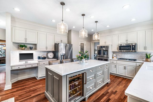 350 Lythrum Lane, Medina, MN 55340