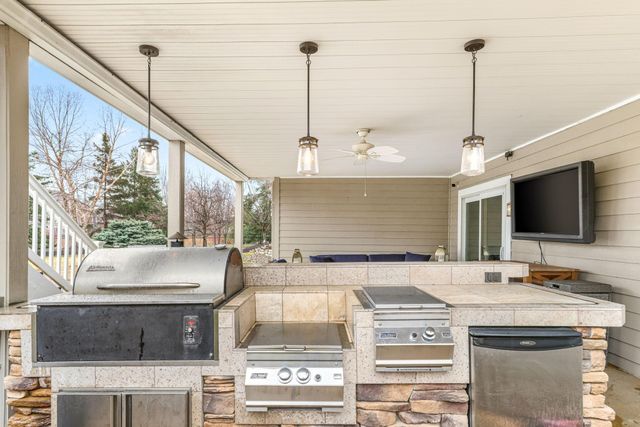 350 Lythrum Lane, Medina, MN 55340