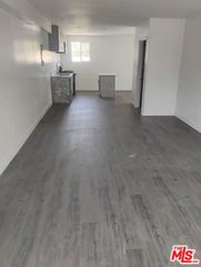 13757 VANOWEN Street 3, Van Nuys (los Angeles), CA 91405