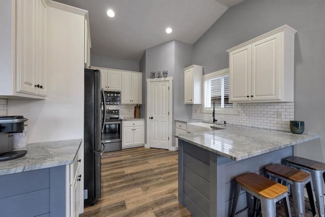 1372 LEAR LANE, De Pere, WI 54115