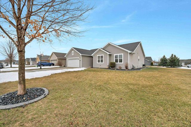 1372 LEAR LANE, De Pere, WI 54115