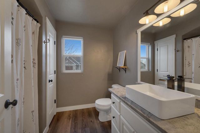 1372 LEAR LANE, De Pere, WI 54115