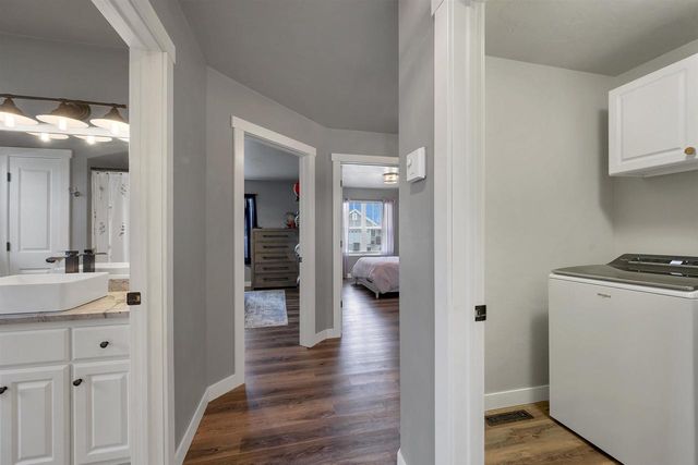 1372 LEAR LANE, De Pere, WI 54115