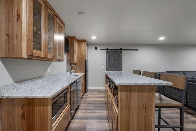 1372 LEAR LANE, De Pere, WI 54115