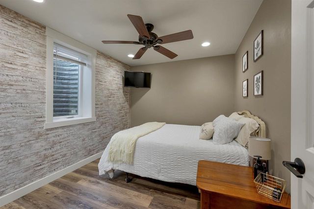 1372 LEAR LANE, De Pere, WI 54115