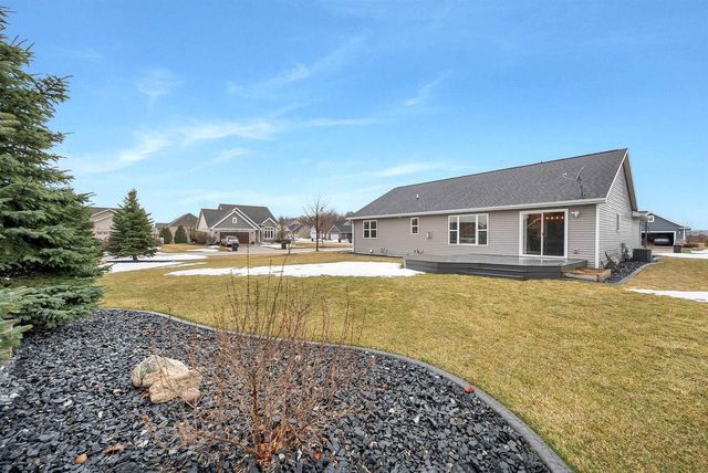 1372 LEAR LANE, De Pere, WI 54115