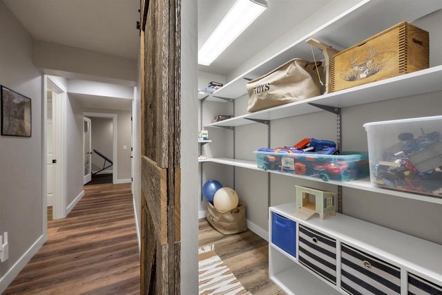 1372 LEAR LANE, De Pere, WI 54115