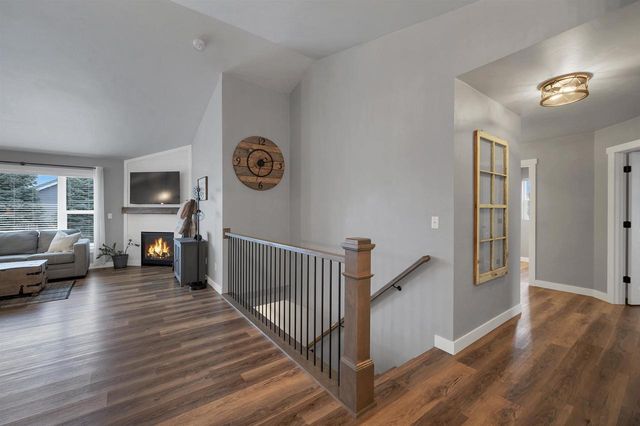 1372 LEAR LANE, De Pere, WI 54115