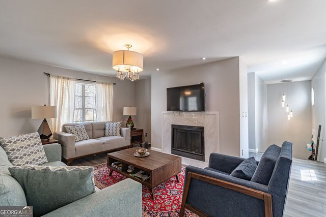 708 Glenleaf Drive, Peachtree Corners, GA 30048