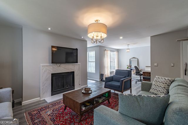 708 Glenleaf Drive, Peachtree Corners, GA 30048