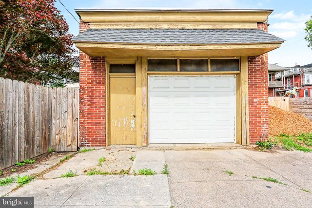 2246 N 3RD ST, Harrisburg, PA 17110