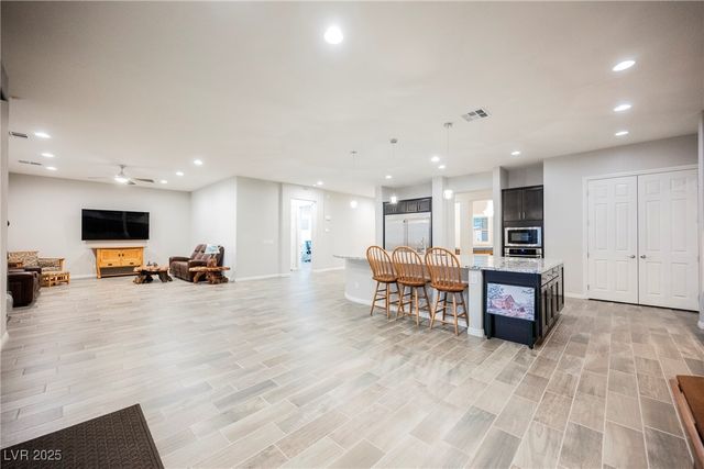 5841 Michelli Crest Way, Las Vegas, NV 89149