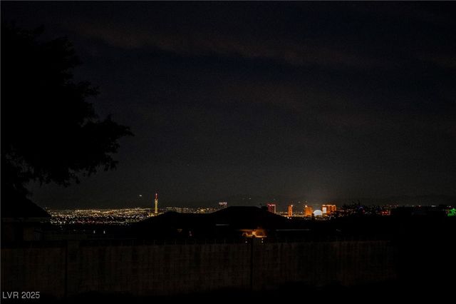 5841 Michelli Crest Way, Las Vegas, NV 89149