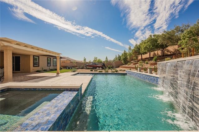 5841 Michelli Crest Way, Las Vegas, NV 89149