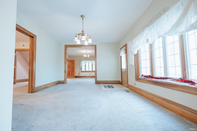 7162 Main Street, Wadesville, IN 47638