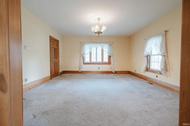 7162 Main Street, Wadesville, IN 47638