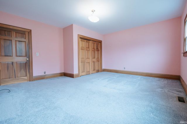 7162 Main Street, Wadesville, IN 47638