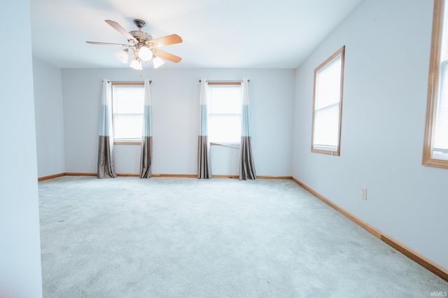 7162 Main Street, Wadesville, IN 47638