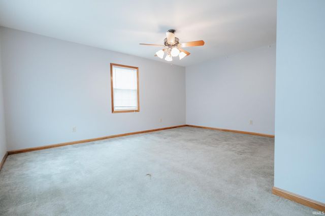 7162 Main Street, Wadesville, IN 47638