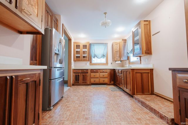 7162 Main Street, Wadesville, IN 47638