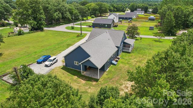 776 S Grove Street Extension, Lincolnton, NC 28092