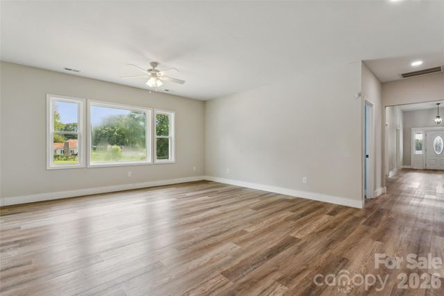 776 S Grove Street Extension, Lincolnton, NC 28092