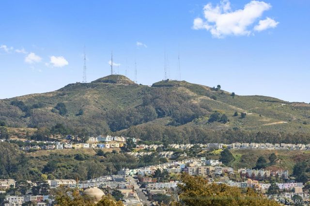 815 Joost Avenue, San Francisco, CA 94127