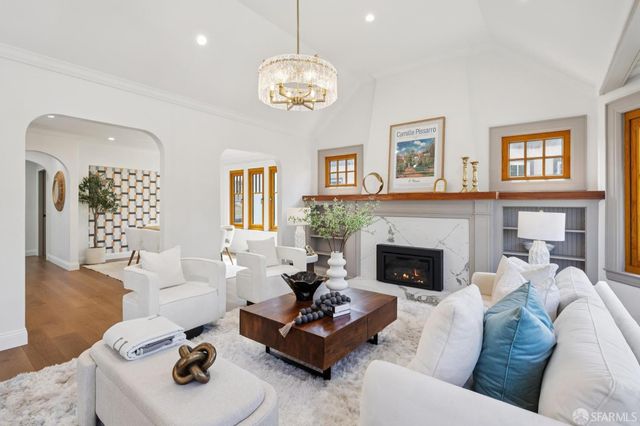 815 Joost Avenue, San Francisco, CA 94127