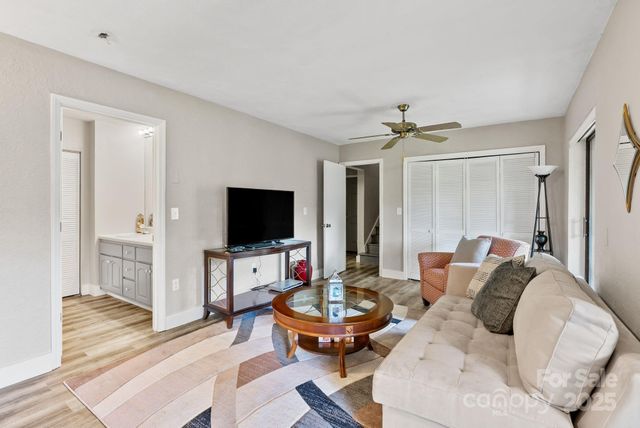 386 Country Club Drive, Canton, NC 28716