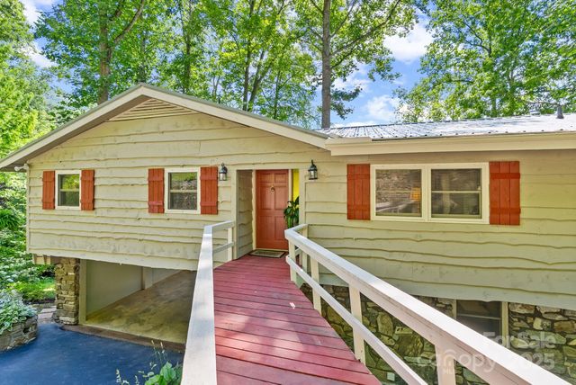 386 Country Club Drive, Canton, NC 28716