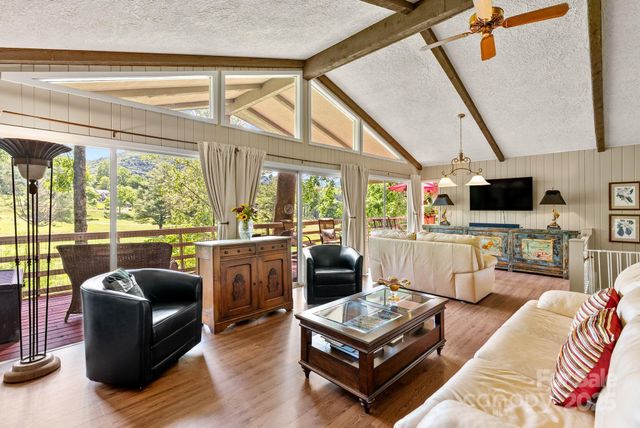 386 Country Club Drive, Canton, NC 28716