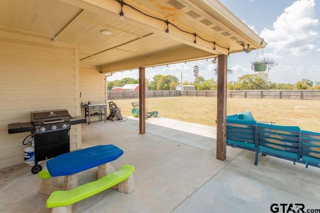 14308 County Road 452, Lindale, TX 75771