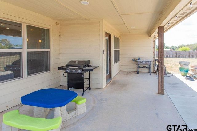 14308 County Road 452, Lindale, TX 75771