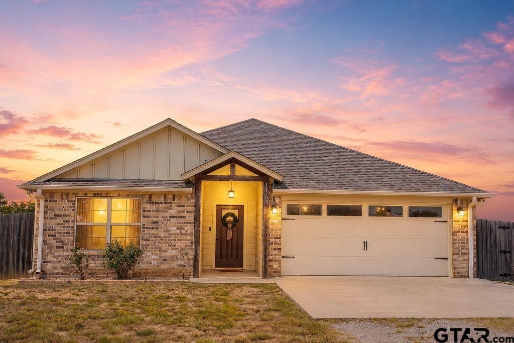 14308 County Road 452, Lindale, TX 75771