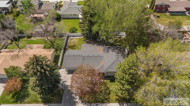 2374 Belmont Avenue, Idaho Falls, ID 83404