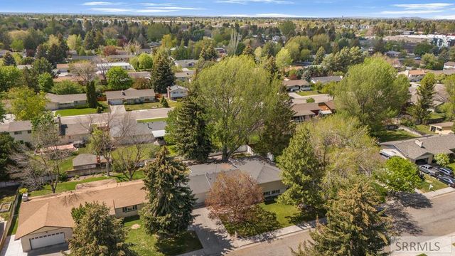 2374 Belmont Avenue, Idaho Falls, ID 83404