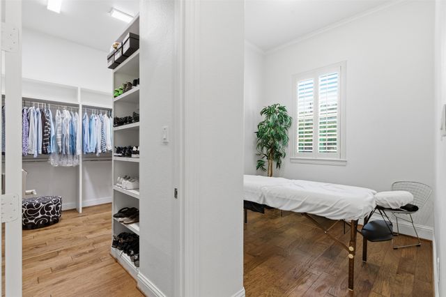 1404 Sylvan Avenue, Dallas, TX 75208