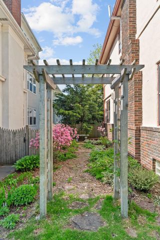 1629 W 25th Street, Minneapolis, MN 55405