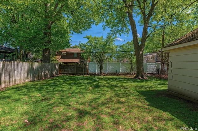 69 Ashford Avenue, Tonawanda, NY 14150
