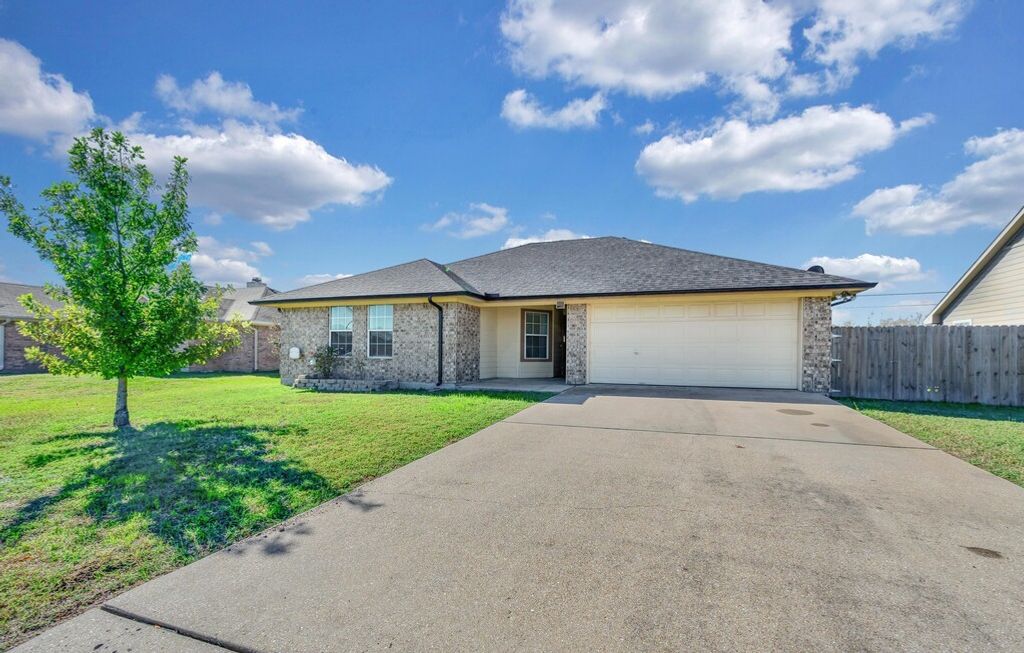 204 Wildcat Drive, Waco, TX 76705