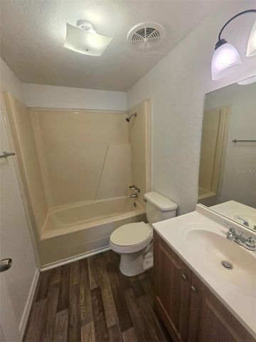 4615 NW 44TH COURT, Ocala, FL 34482