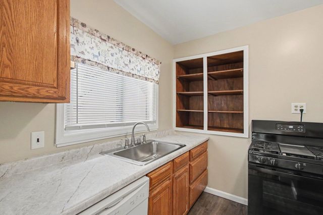 23115 Berdeno Avenue, Hazel Park, MI 48030