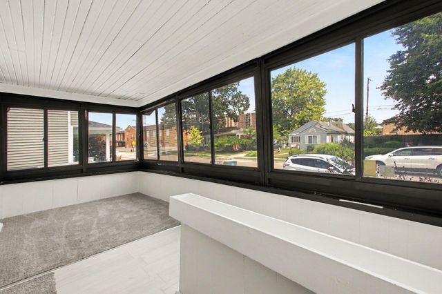 23115 Berdeno Avenue, Hazel Park, MI 48030