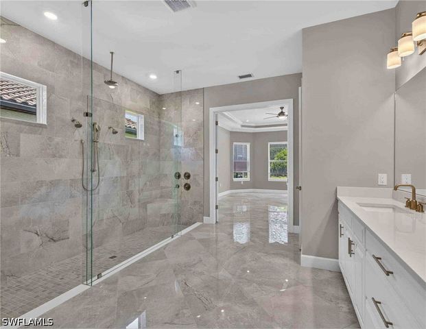 15286 Arpino CT, Naples, FL 34114
