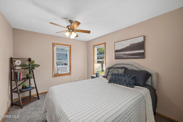 5905 Livingston Drive, Toledo, OH 43613
