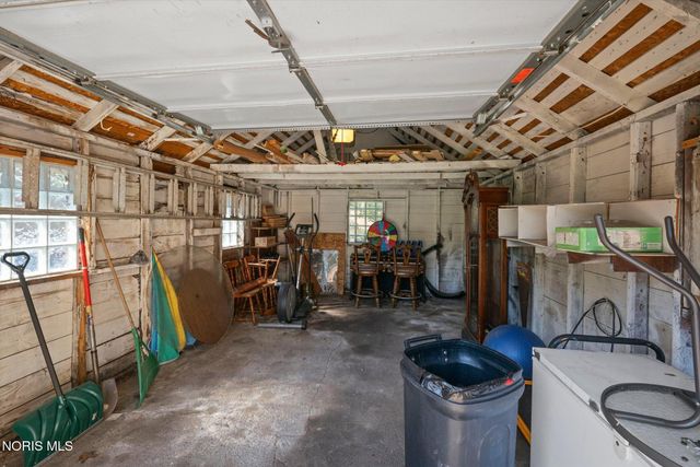 5905 Livingston Drive, Toledo, OH 43613